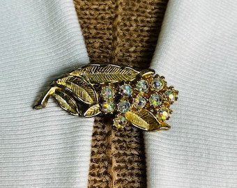 Broche para suéter con forma de hoja, ideal para cárdigan, vestido, kimono, cosplay, joyería. Regalo de cumpleaños para ella de Fabulici.