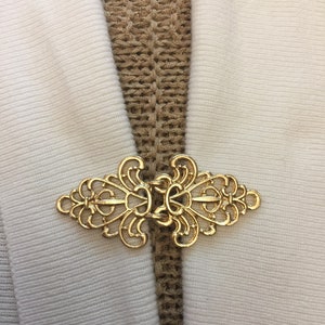 Gold Floral Celtic Cardigan Clasp Sweater Clip Gifts for Her Fabulici