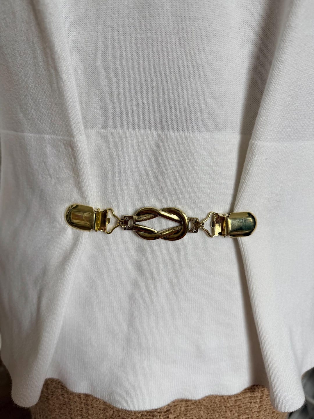 BLMHTWO 4 Stück Cardigan Clip, Broschen für Kleidung Jahrgang Metall
