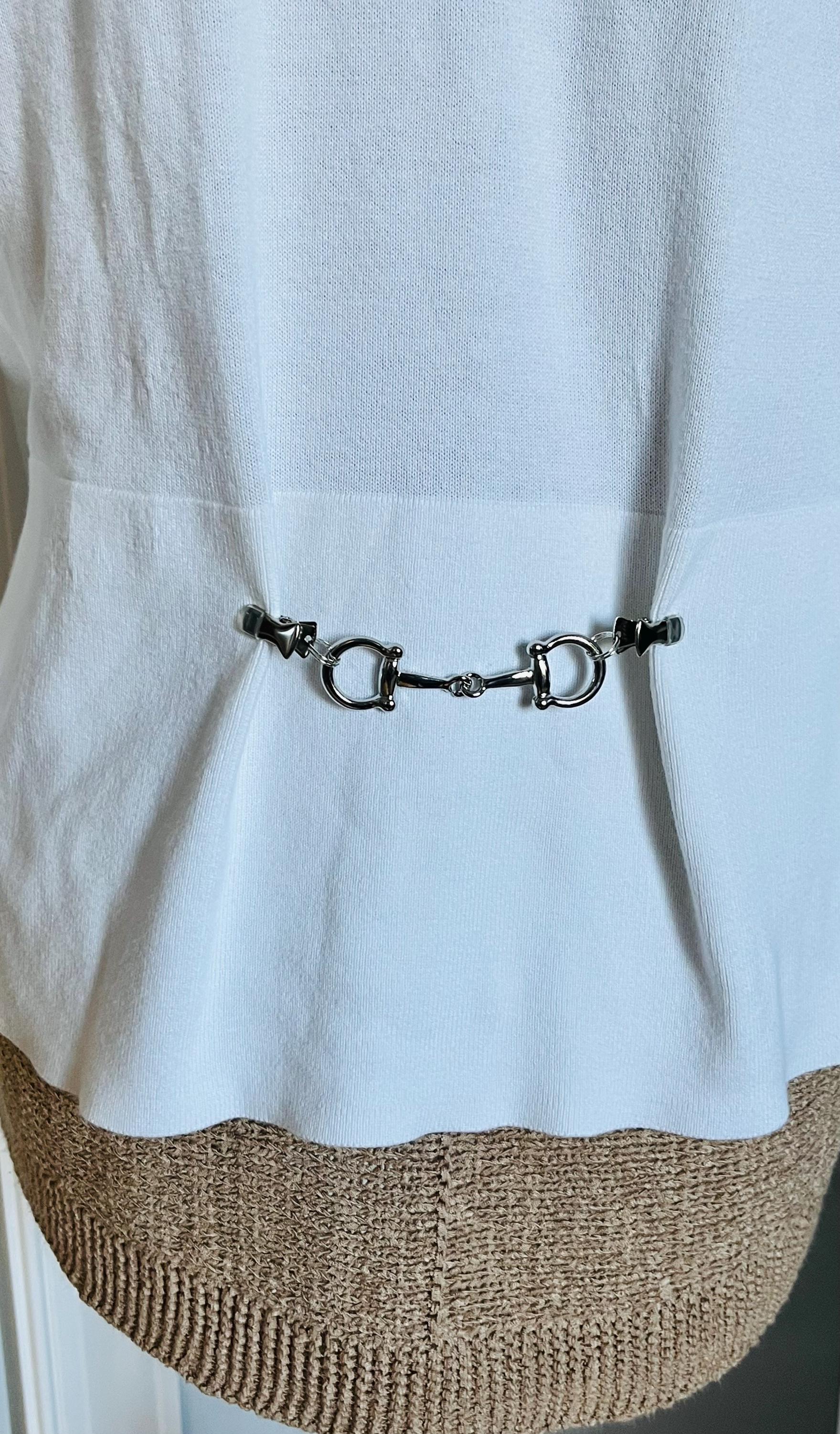 dress cinch clips Oversized or shirt? Throw in a to have a perfect fit and slay at it. Available in six designs., CINCH CLIP, Price: 5,500, How to order;, www.neefamo.com, Send a DM/WhatsApp message., The dress clip is very suitable for tightening and adjusting clothes to make them fit better and prevent them from slipping off Black Leather Cinch Clip W/