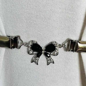 Dress Clips Pearl Waist Clip Cardigan Clip Bow Sweater Clip Cinch Clip Black Dress Clip Bridal Cincher Waist Fastener Gift for Her Fabulici