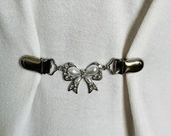 Dress Clips Pearl Waist Clip Cardigan Clip Bow Sweater Clip Cinch Clip Bough Dress Clip Bridal Cincher Waist Fastener Gift for Her Fabulici