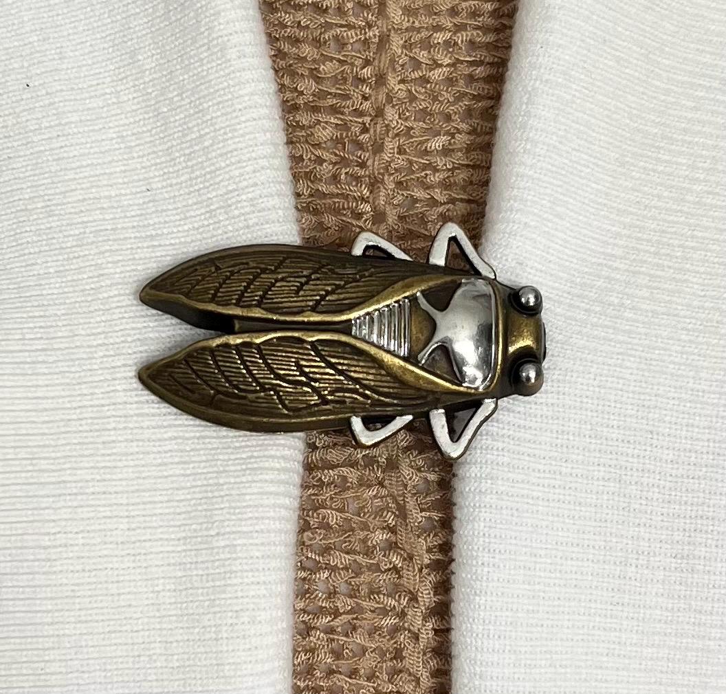 Sweater Clips Cicada Sweater Clip Scarf Clip Shawl Clasp Cardigan Clasps Bronze Art Nouveau Clip Cloak Fastener Kimono Jewelry Gift for Her