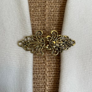 Sweater Clips Brushed Gold Floral Celtic Cardigan Clasp Bronze Sweater Clip Flower Kimono Clasps Cosplay Fasteners Gift for Her by Fabulici