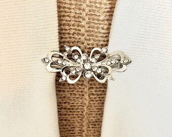 Sweater Clips Rhinestone Heart Sweater Clip Wedding Jewelry Cardigan Clasp Silver Gift for Her Gifts for Her by Fabulici