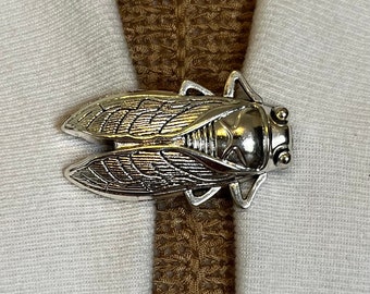 Sweater Clips Cicada Sweater Clip Scarf Shawl Clasp Cardigan Clasps Brooch Art Deco Cosplay Cloak Fasteners Jewelry Gifts for Her