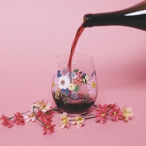 Moeder wijnglas beschilderde wijnglazen voor moeder Wijncadeaus voor moeder Cadeau voor handgeschilderde wijnglazen voor moeders Wijnglas voor Moederdag Cadeau