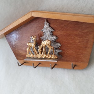Vintage wooden key holder, Key Hooks, deer design, old key holder, rustic style, cottage style, Cottagecore, hunting house