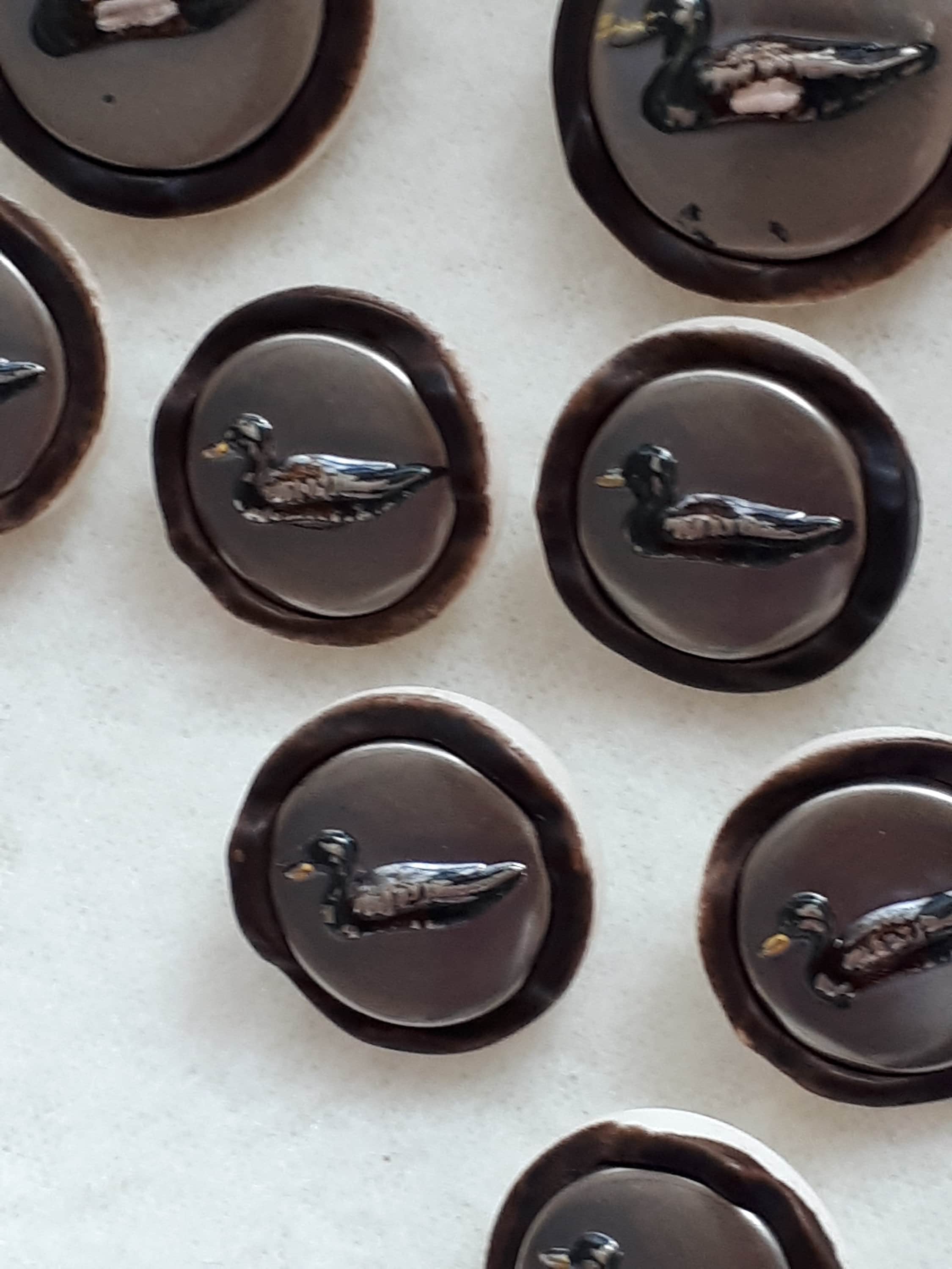 Vintage Buttons, 10 Buttons With Duck, Drake- Price for the Whole Lot ...