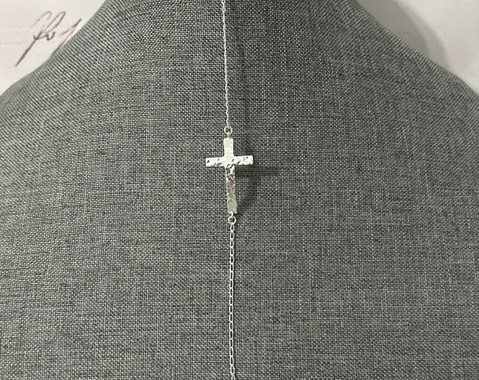Unisex Hammered Cross Bracelet in 925 silver