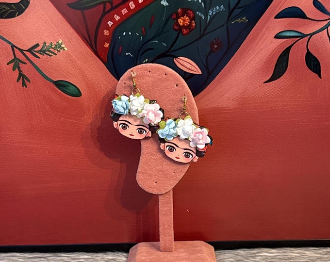 Frida earrings in wood