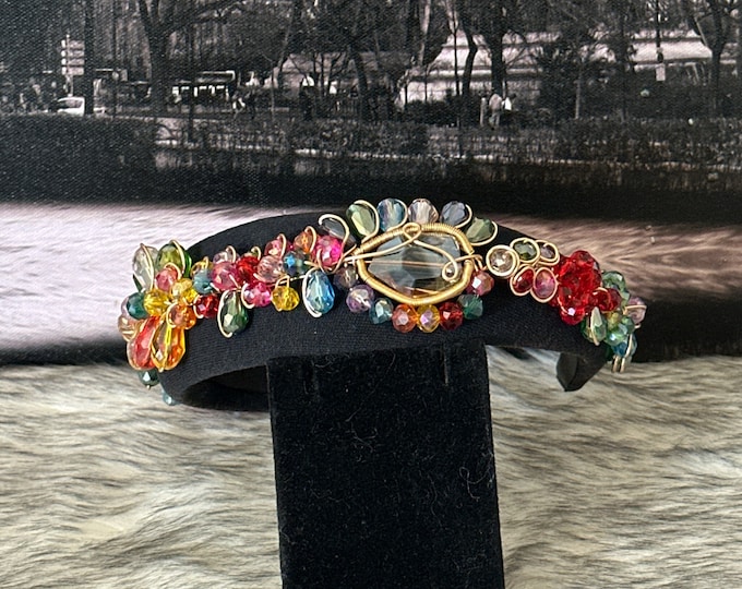 Handmade velvet headband with wirework technique