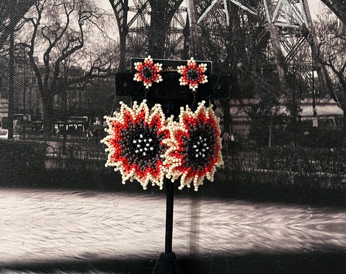 Sunflower earrings with buckle