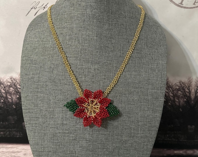 Christmas Eve necklace with earrings