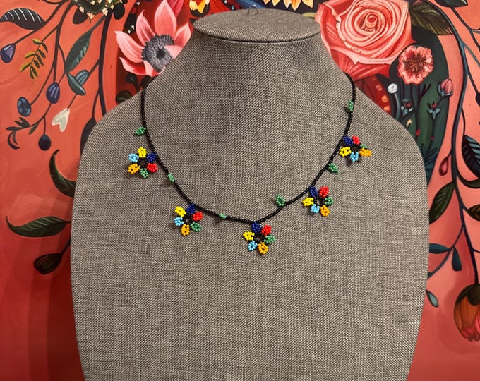 5 flower choker with earrings