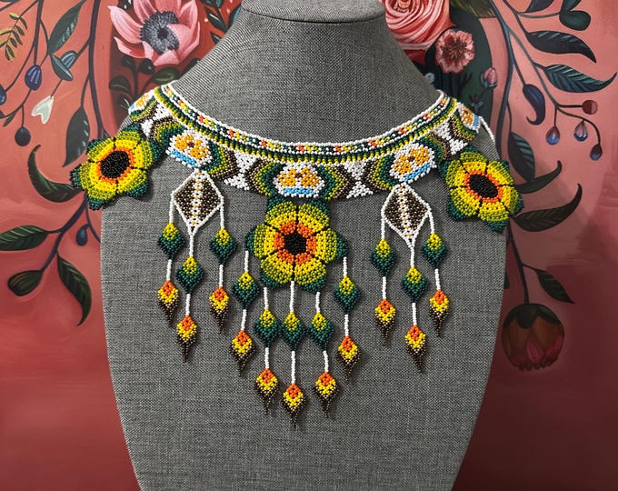 Handmade necklace with earrings and bracelet Ixquic