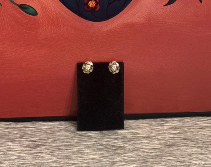 Flower earrings in gold plated