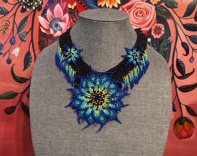 Elisa necklace and earring set