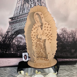 Virgen de Guadalupe tallada en madera