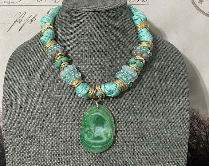 Agate necklace and earrings set