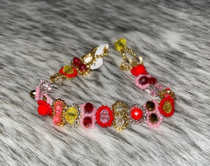 Bead and crystal bracelet