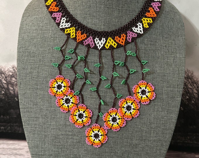 Huichol flower necklace, earrings and bracelet set