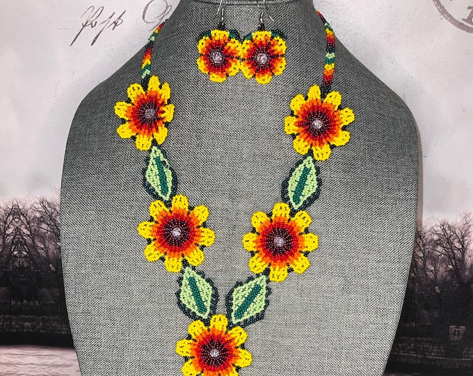 5 flower necklace set with bracelet and earrings