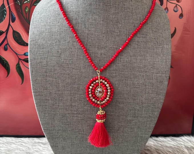 Silk-speckled crystal necklace and earring set