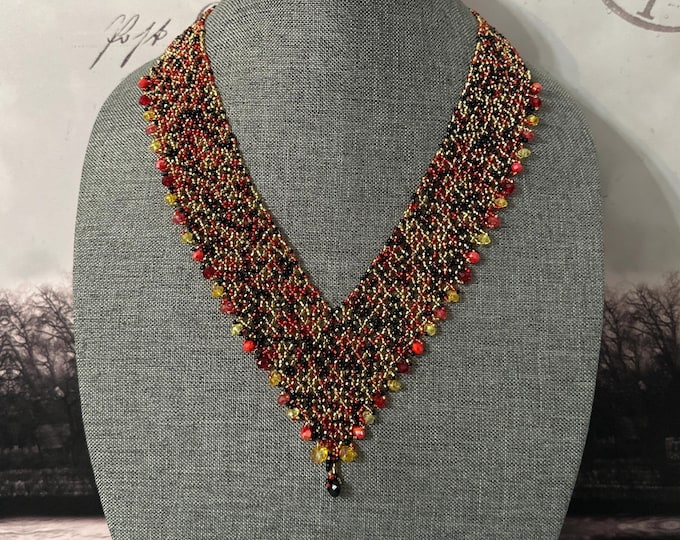 Victoria choker with bracelet and earrings