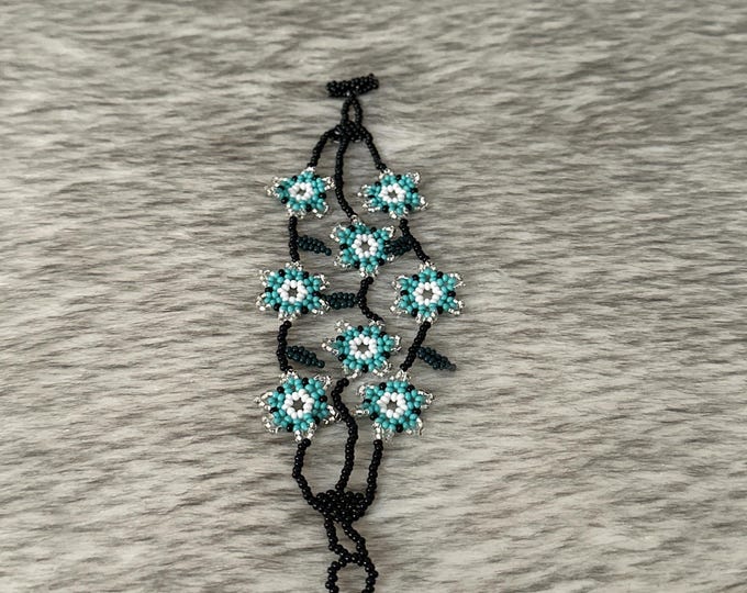 Flower waterfall bracelet