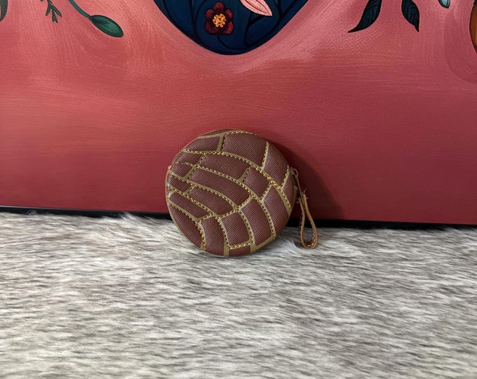 Chocolate Shell Coin Purse