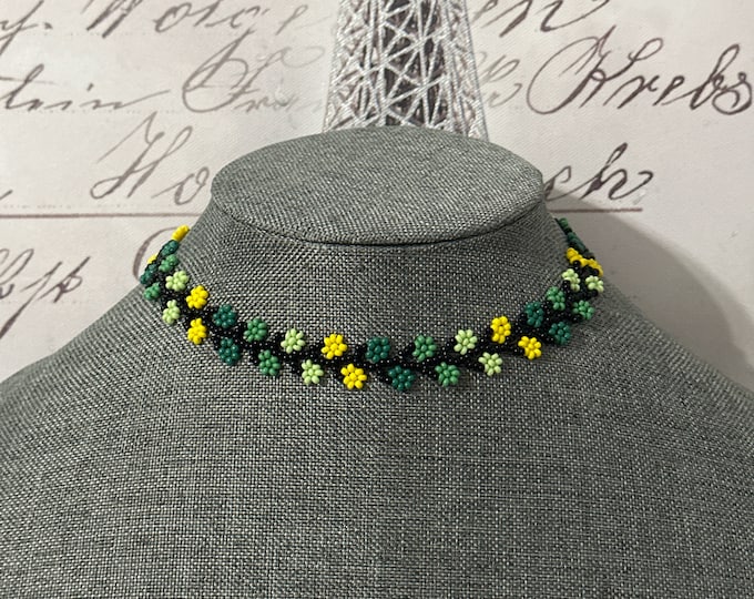 Flower choker