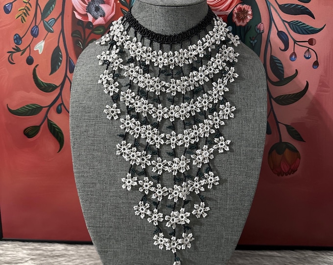 Flower cascade necklace