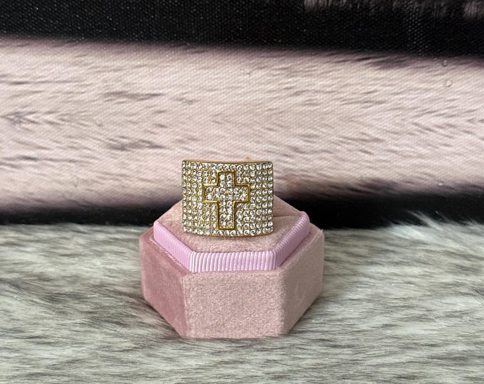 Crystal cross ring size 8