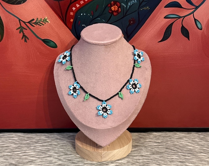 5 flower choker with earrings