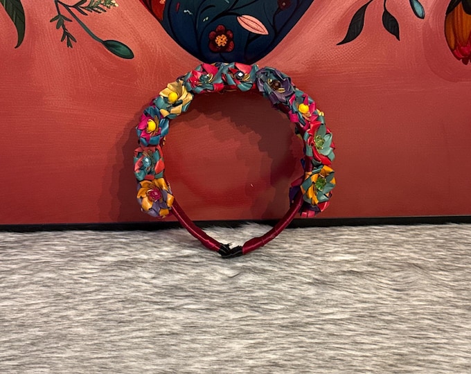 Handmade headband with palm flowers