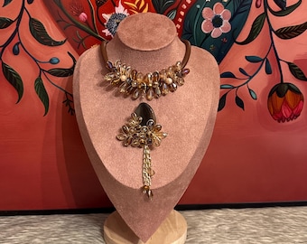 Agate and crystal necklace and earring set