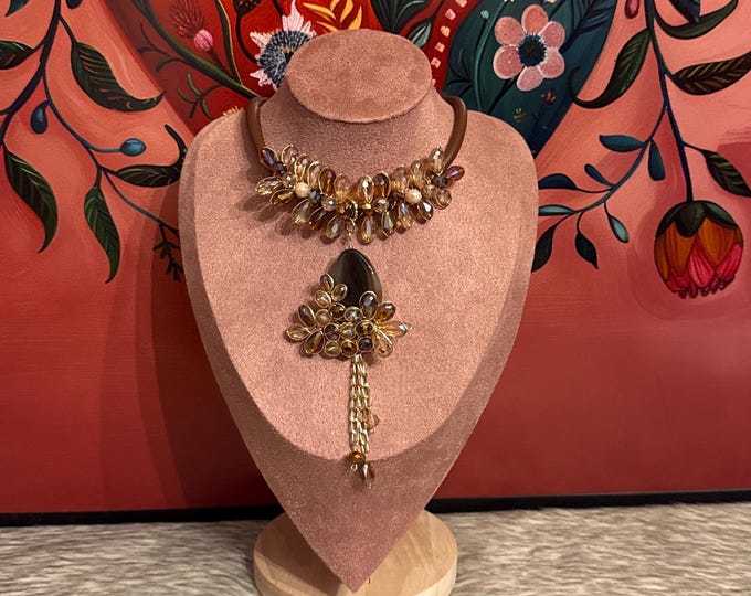 Agate and crystal necklace and earring set