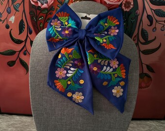 Flirty Mexican inspired bow