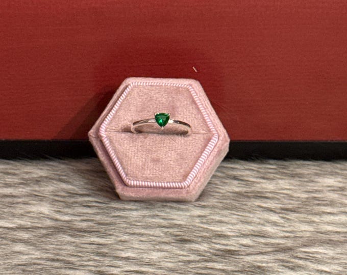 Solitaire ring in 925 silver, size 9