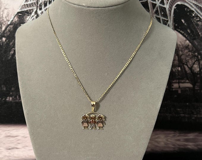 Necklace with pendant of 2 girls and 1 boy
