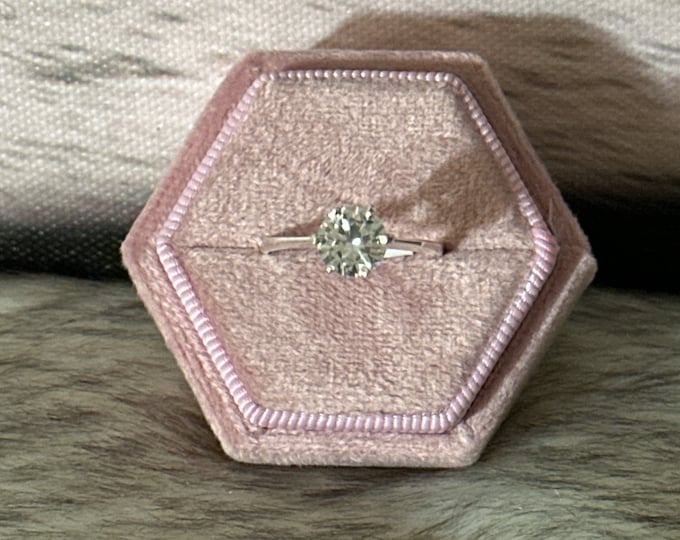 Solitaire Ring in 925 silver size 7 and size 8