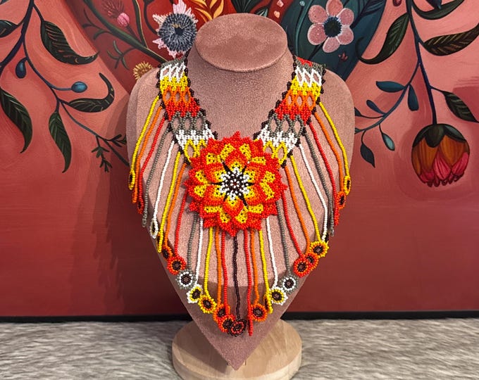 Irais necklace, earrings and bracelet set