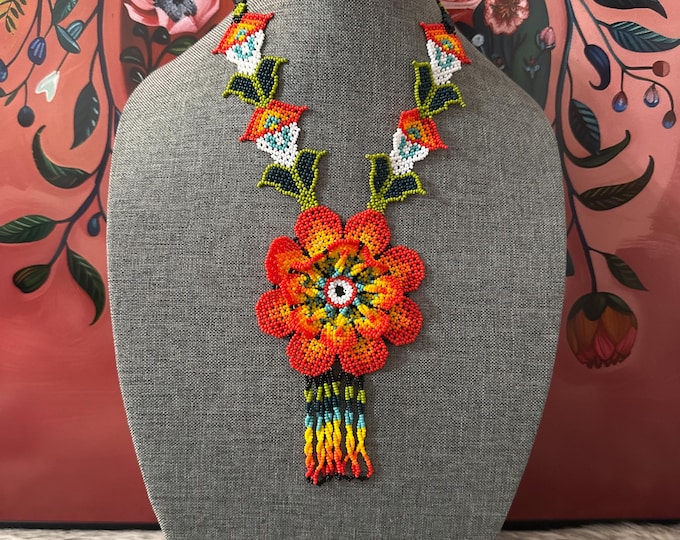 Maxi big flower necklace