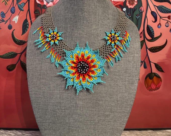 Elisa necklace and earring set