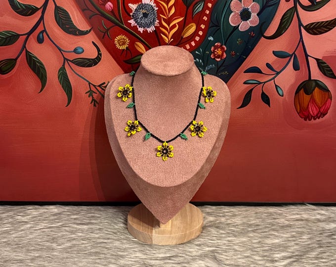 5 flower choker with earrings