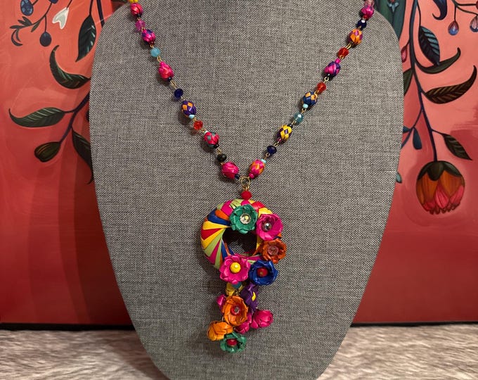 Palm tie necklace with earrings