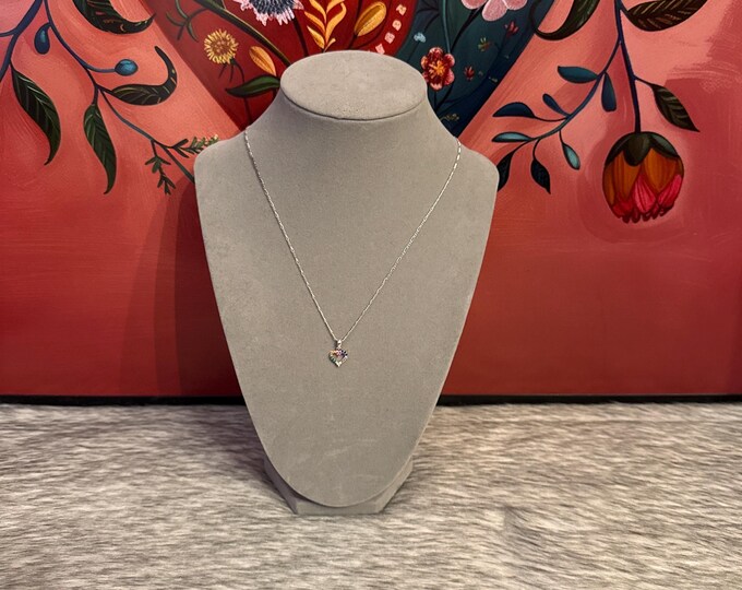 chain with multicolored heart pendant