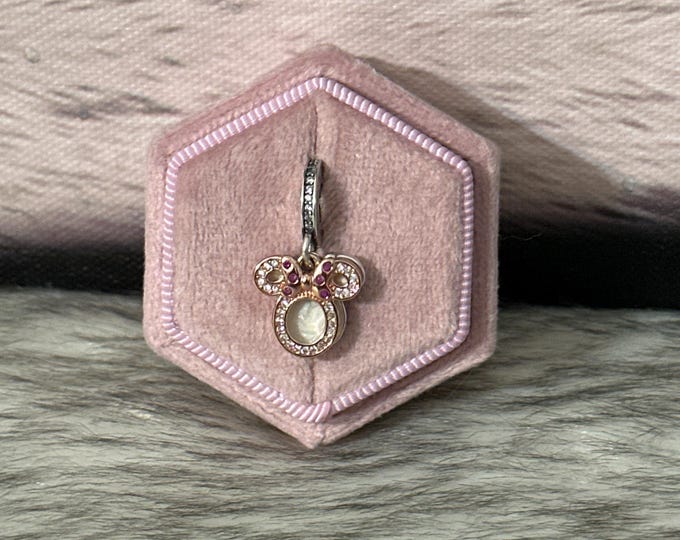 Pandora Minnie Mouse charm pendant