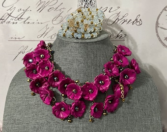 Short palm flower necklace set with earrings and 7 crystal bracelets